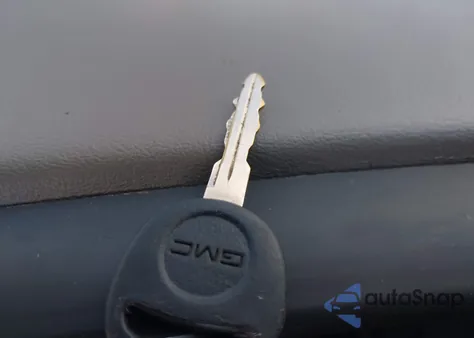 2002 GMC Yukon Slt from USA, damaged, VIN 1GKEK13Z92R290242